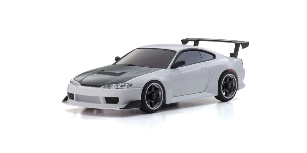 MINI-Z AWD NISSAN SILVIA S15 equipped with GT Wing White - view 2