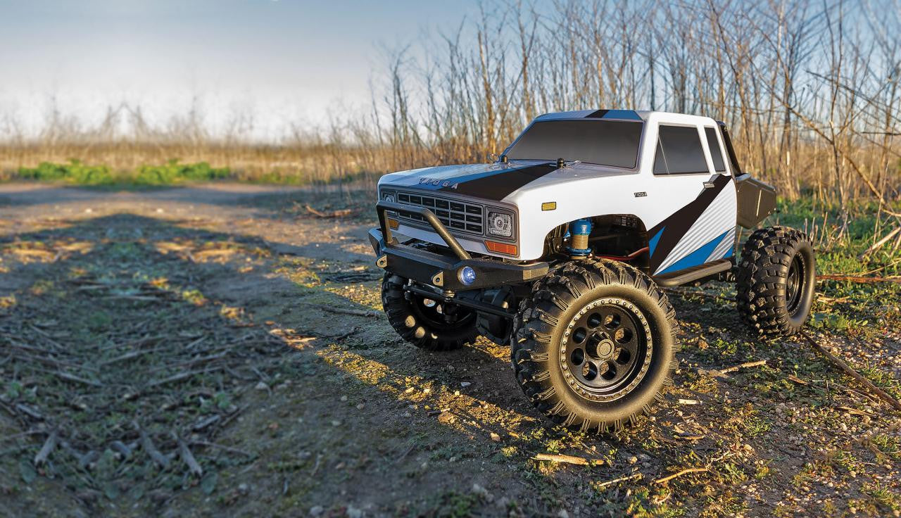 CR12 Tioga Trail Truck RTR, white and blue - view 5