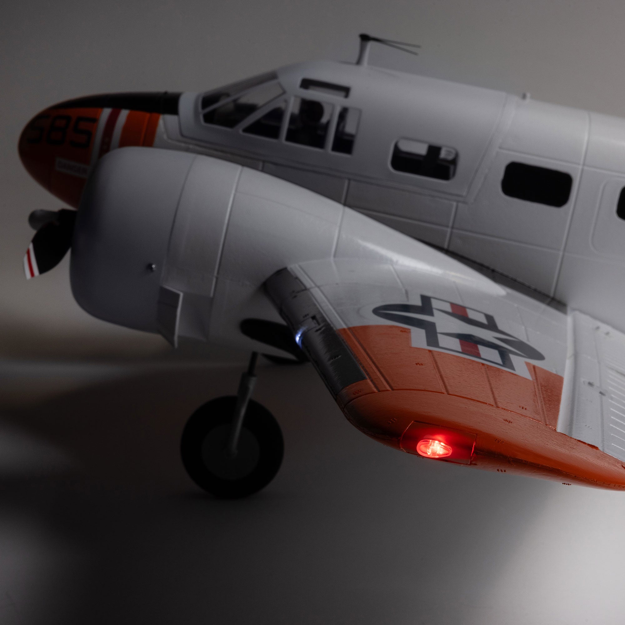 E-flite Beechcraft D18/RC-45J 1.5m BNF Basic with AS3X+ and SAFE Select