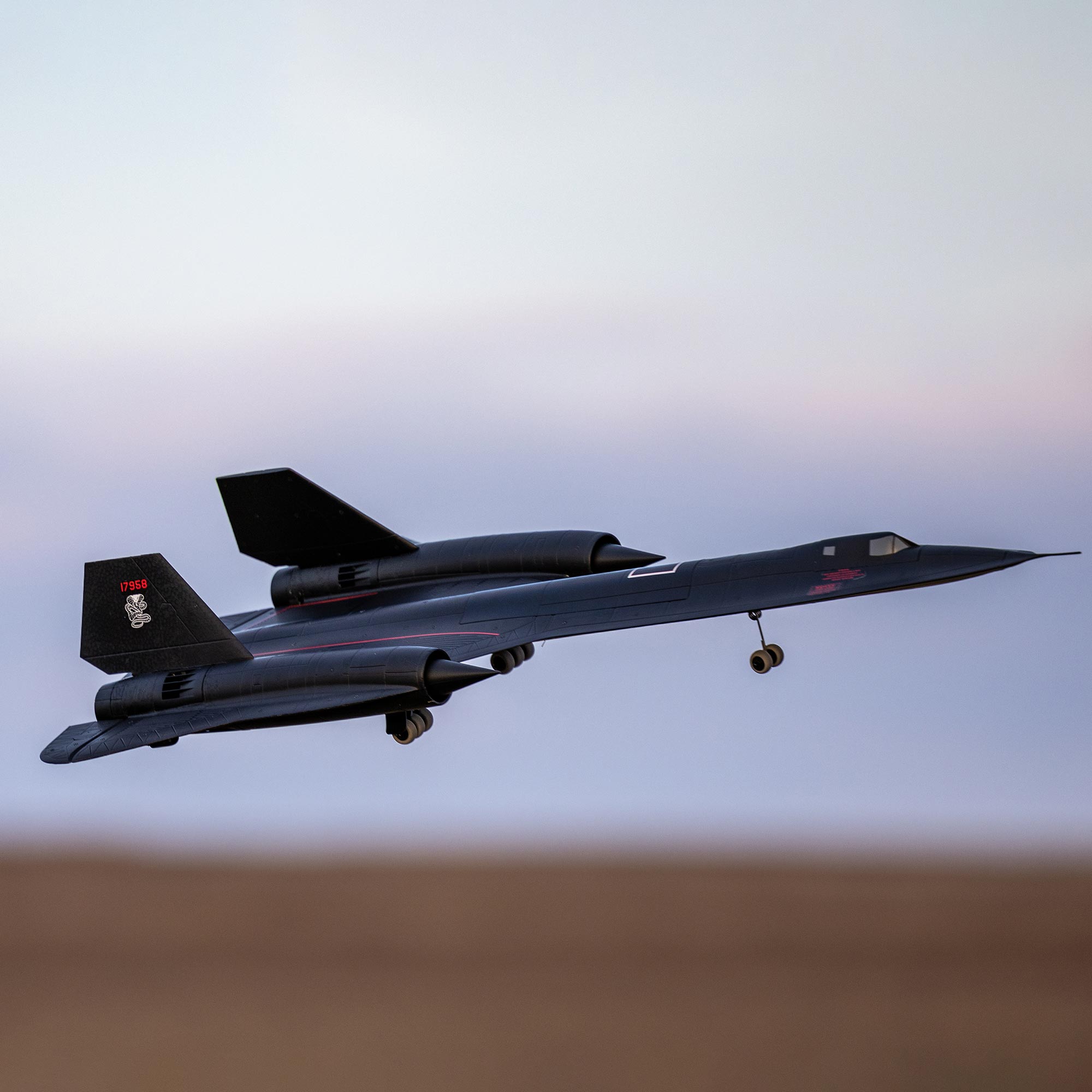 E-flite SR-71 Blackbird Twin 40mm EDF BNF Basic with AS3X and SAFE Select