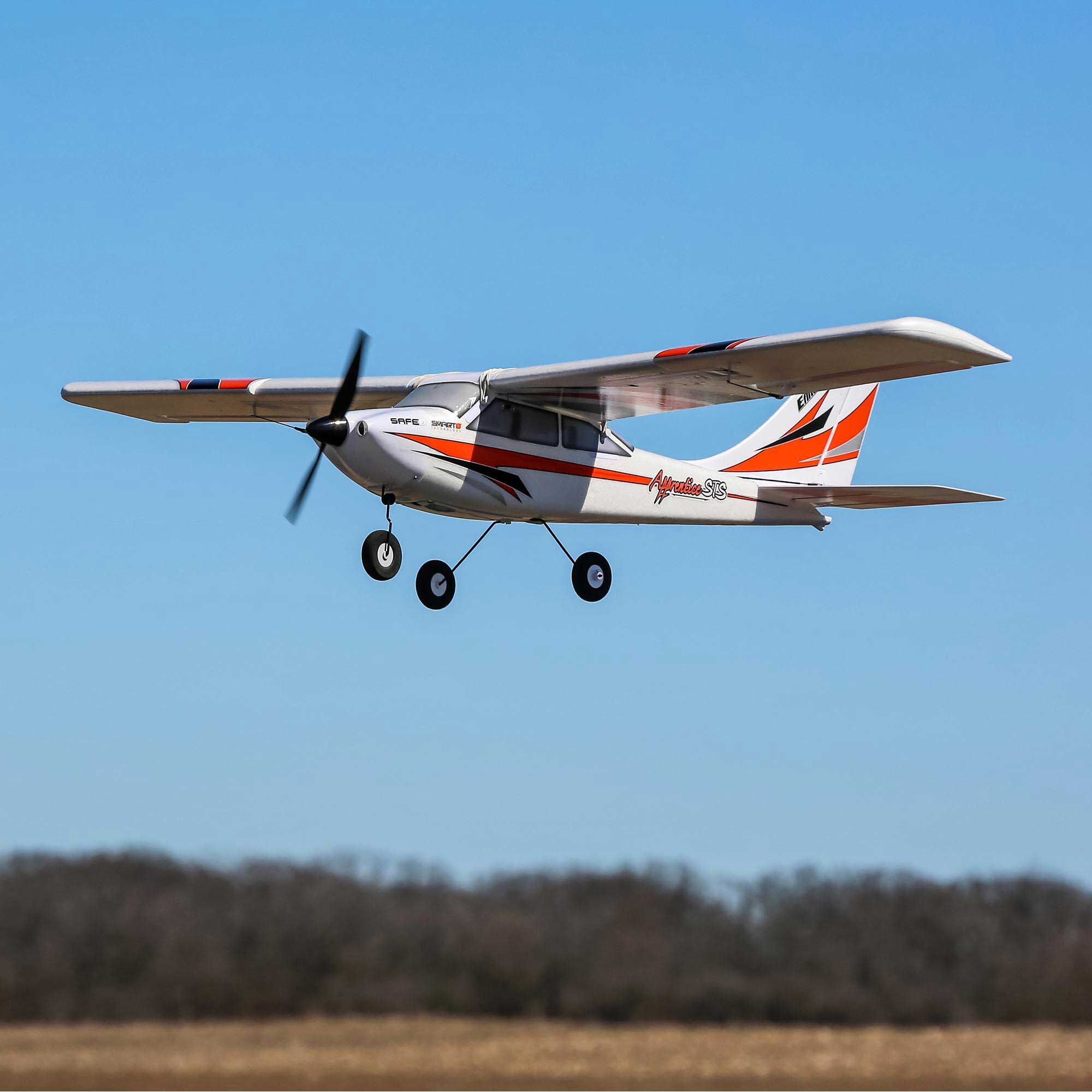 E-flite Apprentice STS 1.5m RTF Basic Smart Trainer with SAFE