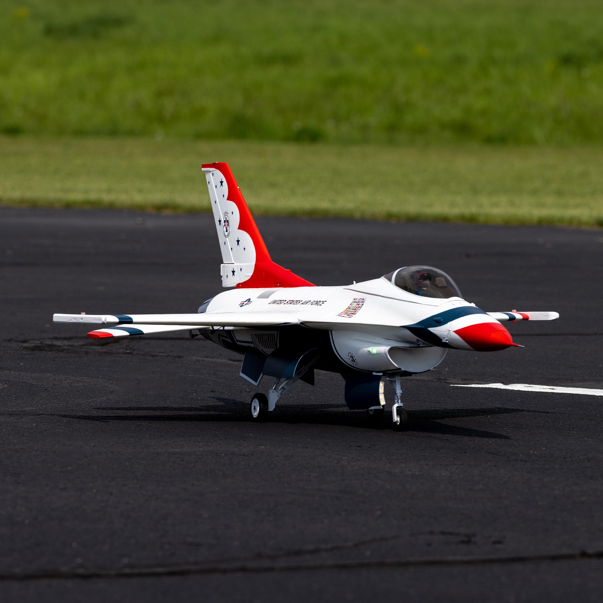 E-flite F-16 Thunderbirds 80mm EDF BNF Basic with AS3X and SAFE Select