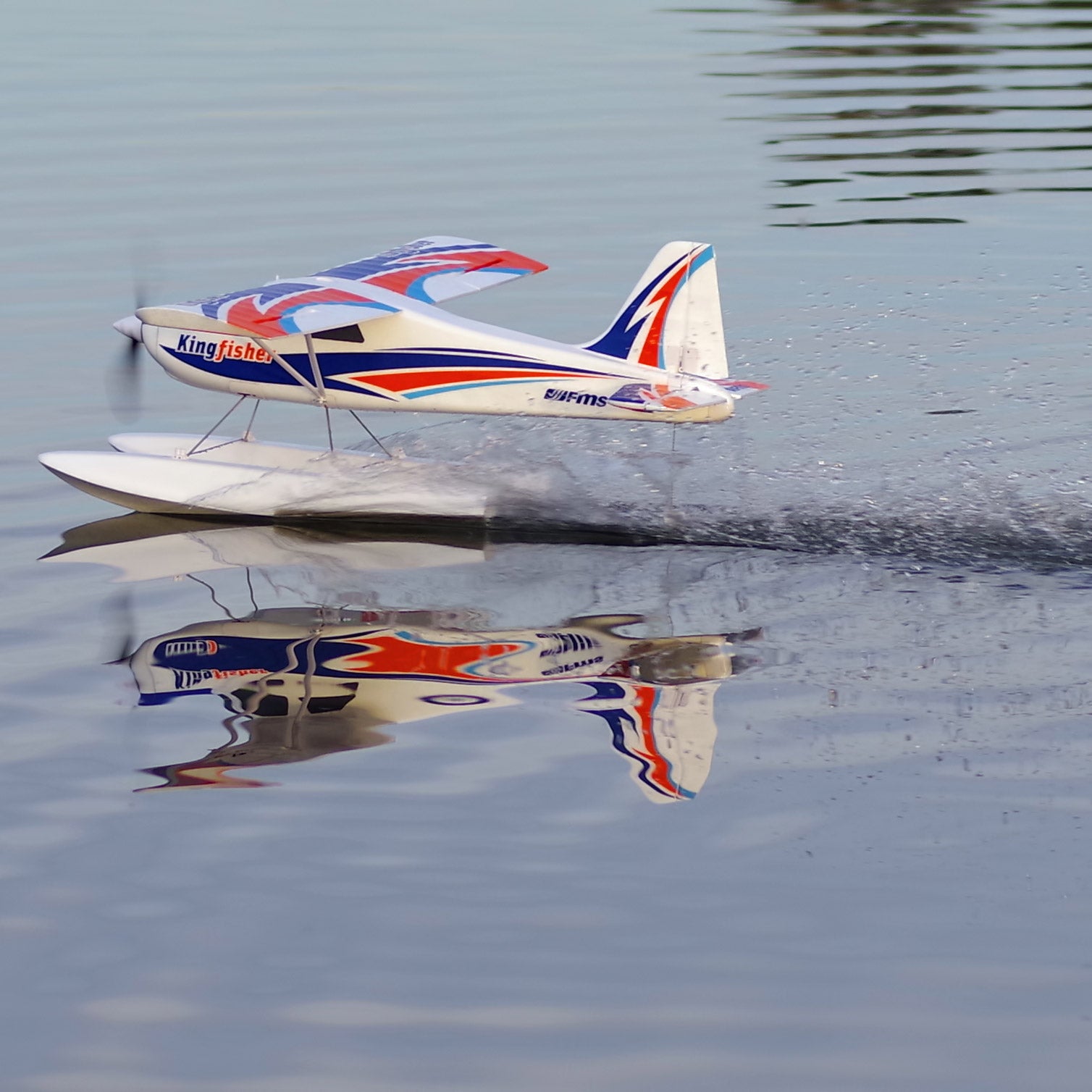 FMS Kingfisher 1400mm PNP with Reflex