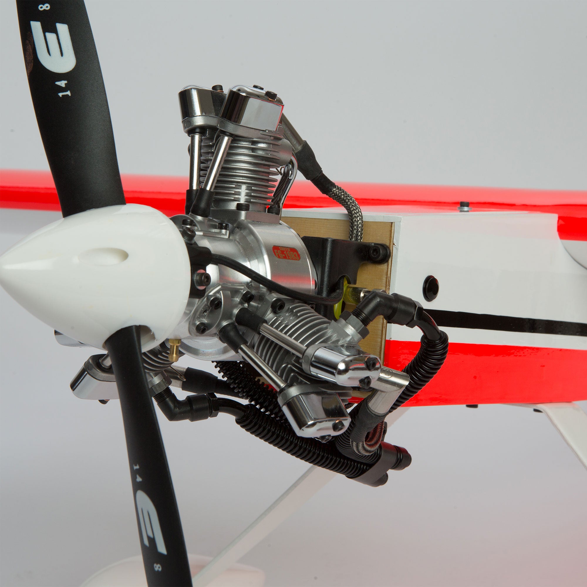 Hangar 9 Ultra Stick 10cc ARF, 60"