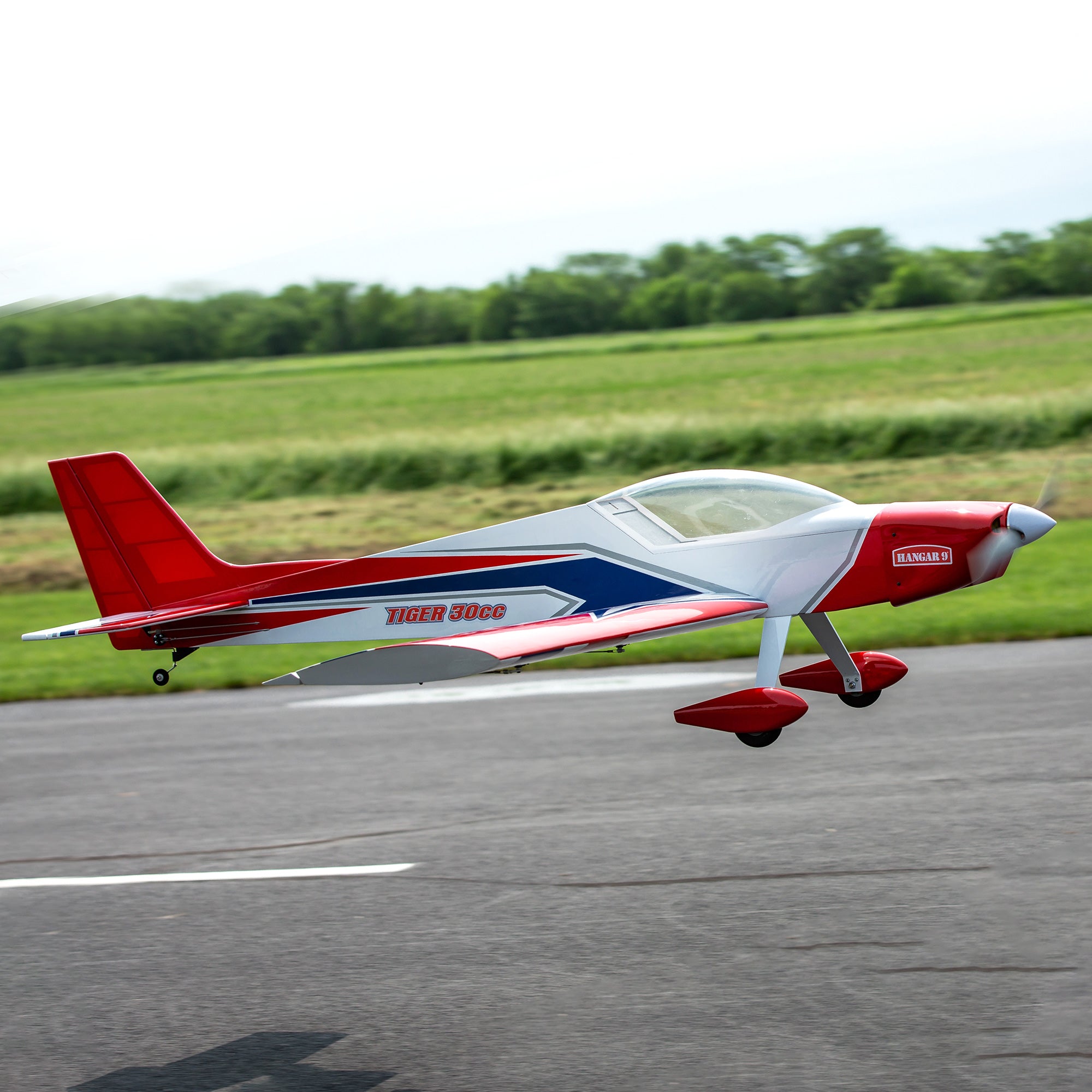Hangar 9 Tiger 30cc ARF, 90"
