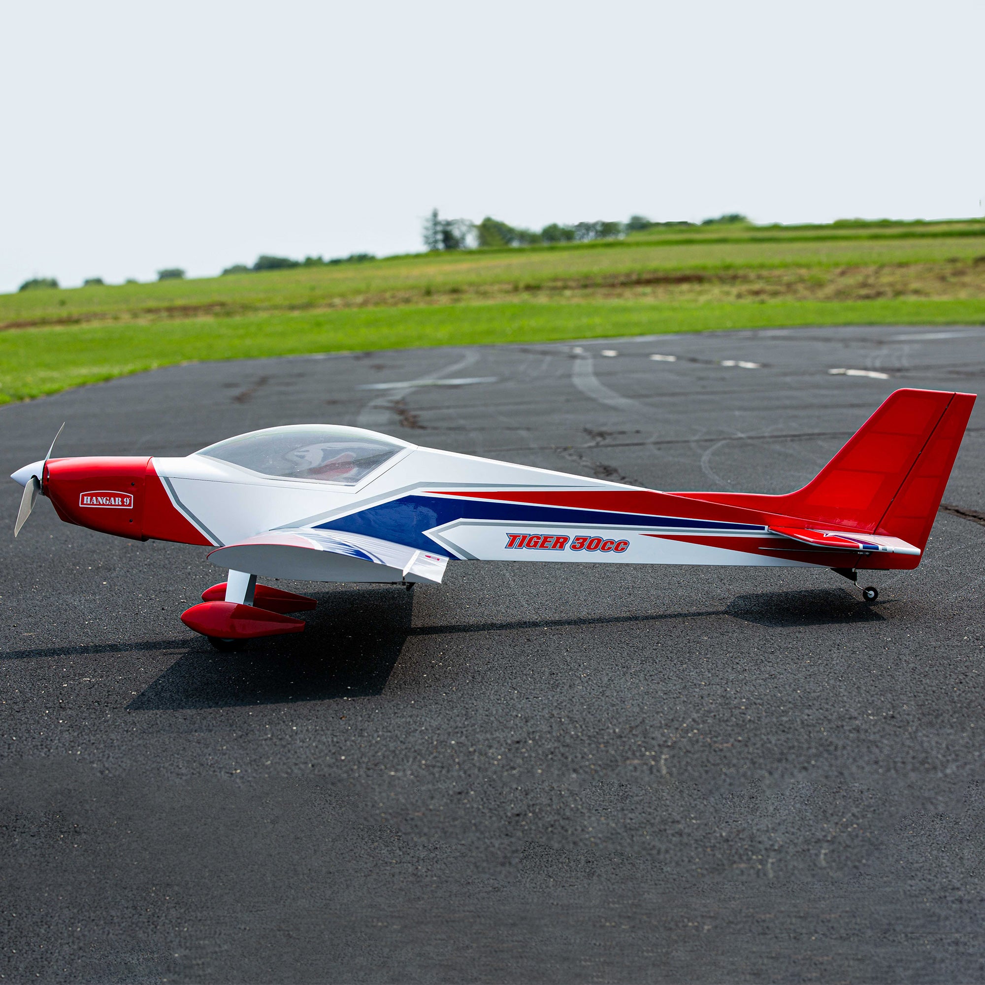 Hangar 9 Tiger 30cc ARF, 90"