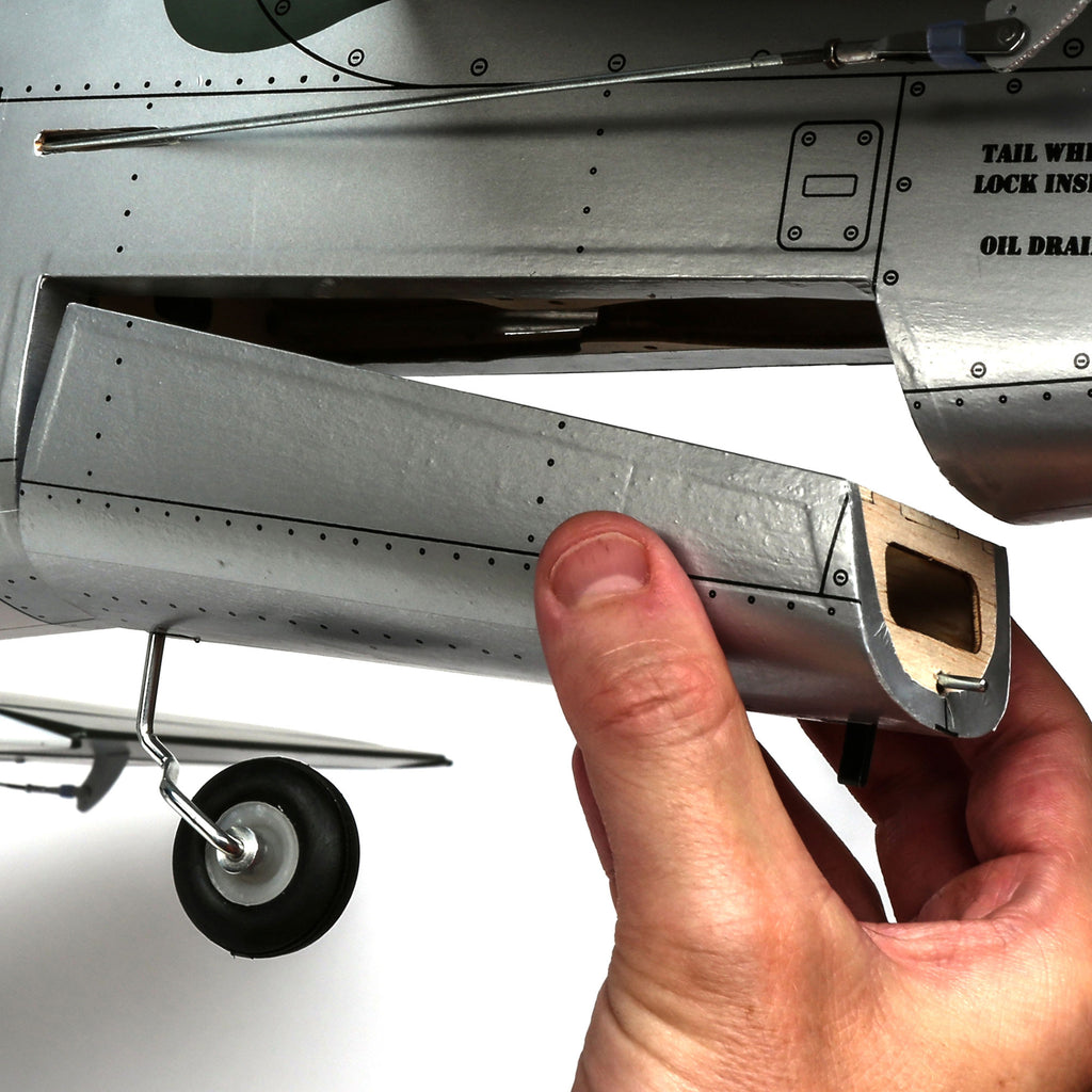Hangar 9 P-51D Mustang 20cc ARF, 69.5"