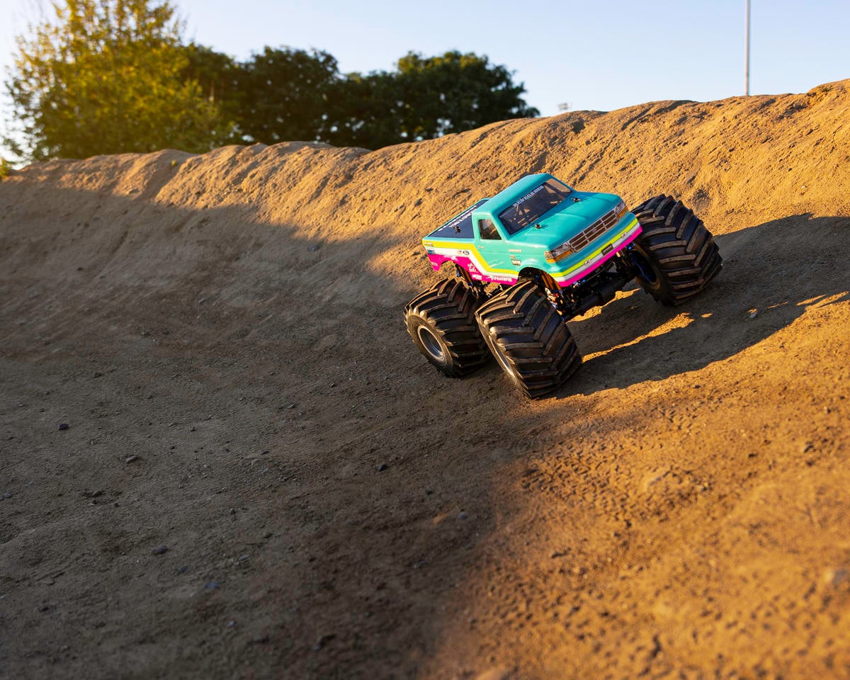 JConcepts Reactor Stage 2 "Wolf" 1/10 Electric 4x4 Monster Truck Kit (Racer)