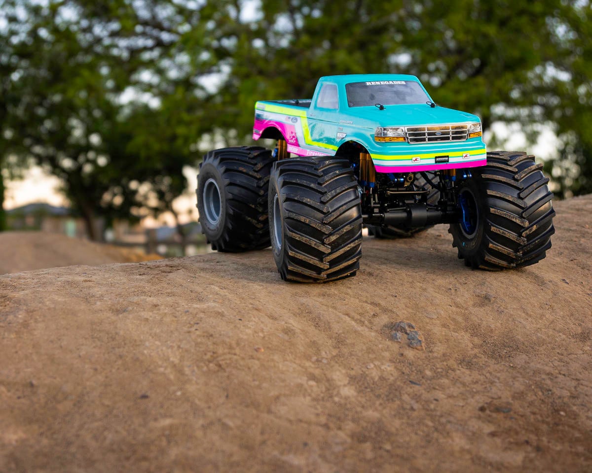 JConcepts Reactor Stage 2 "Wolf" 1/10 Electric 4x4 Monster Truck Kit (Racer)