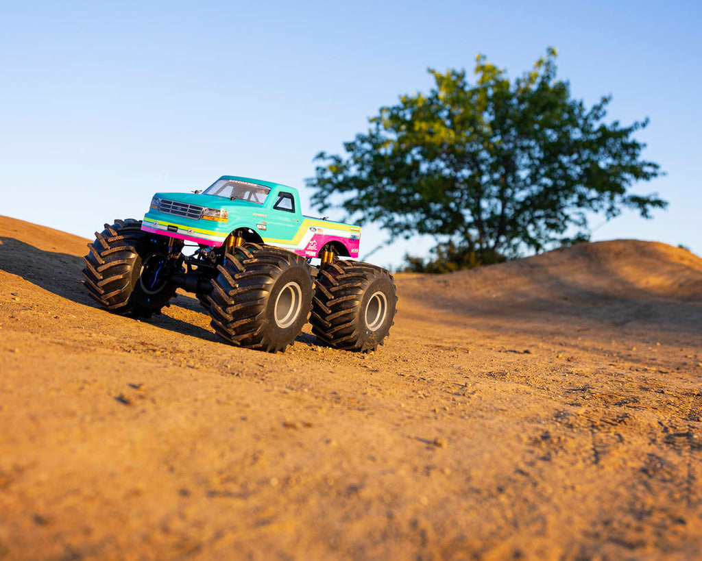 JConcepts Reactor Stage 2 "Wolf" 1/10 Electric 4x4 Monster Truck Kit (Racer)